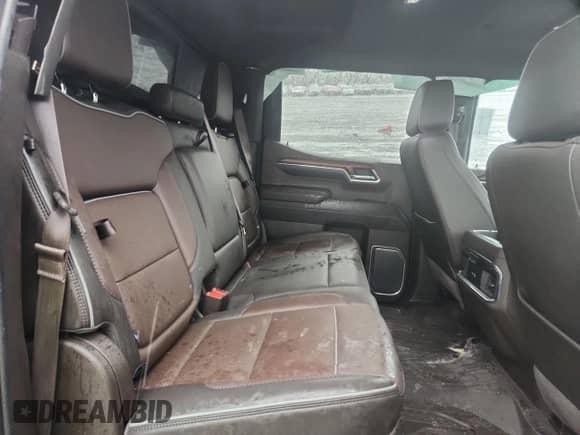 2023 GMC Sierra 1500 Denali z VIN 1GTUUGED9PZ137390, wystawiony jako Copart lot #67752445 z przebiegiem 37 436 mil mil oraz Szkoda całkowita • Salvage title. Historia ofert i sprzedaży dostępna na DreamBid. Obrazek 10.