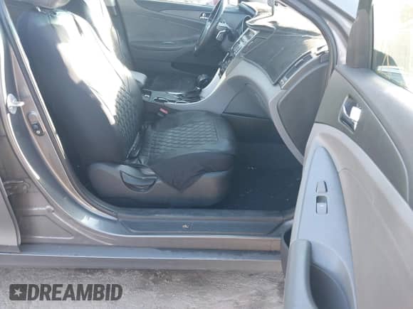 2011 Hyundai Sonata Limited z VIN 5NPEC4AC5BH040934, wystawiony jako IAAI lot #43566969 z przebiegiem 201 731 mil mil oraz . Historia ofert i sprzedaży dostępna na DreamBid. Obrazek 5.