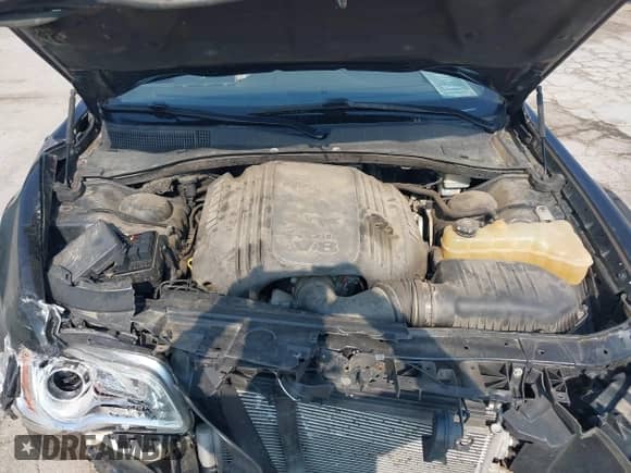 2013 Chrysler 300 S с VIN 2C3CCABT9DH647519, выставлен на аукционе IAAI как лот 42450772 с пробегом 75 940 миль миль и . История ставок и продаж доступна на DreamBid. Изображение 10.