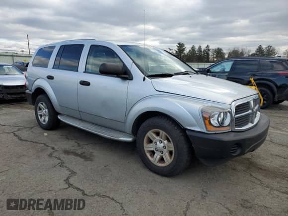2004 Dodge Durango ST with VIN 1D4HB38N54F238687, listed as a Copart auction lot 82075054 with 140,233 mi miles and Salvage title. Bid and sale history available at DreamBid. Image 4.