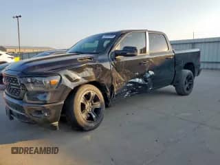2023 Ram 1500 Lone Star z VIN 1C6RREFG9PN693850, wystawiony jako Copart lot #80451835 z przebiegiem 37 480 mil mil oraz Szkoda całkowita • Salvage title. Historia ofert i sprzedaży dostępna na DreamBid. Obrazek 1.