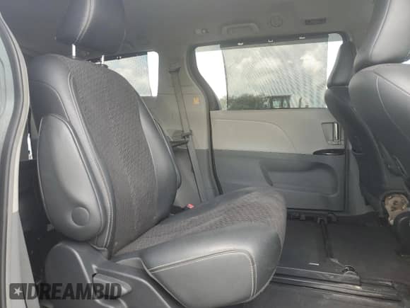 2012 Toyota Sienna SE with VIN 5TDXK3DC5CS259339, listed as a Copart auction lot 68835155 with 266,868 mi miles and Salvage title. Bid and sale history available at DreamBid. Image 11.