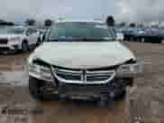 2014 Dodge Journey SXT with VIN 3C4PDDBG2ET302114, listed as a Copart auction lot 81848675 with 101,822 mi miles and Salvage title. Bid and sale history available at DreamBid. Image 5.