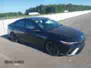 2025 Hyundai Elantra N Line z VIN KMHLR4DF8SU936559, wystawiony jako IAAI lot #43089082 z przebiegiem 9 408 mil mil oraz . Historia ofert i sprzedaży dostępna na DreamBid. Obrazek 1.