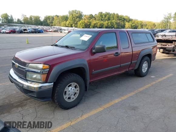 2007 Chevrolet Colorado 1LT z VIN 1GCDT19E878201718, wystawiony jako IAAI lot #43180226 z przebiegiem 87 715 mil mil oraz . Historia ofert i sprzedaży dostępna na DreamBid. Obrazek 2.
