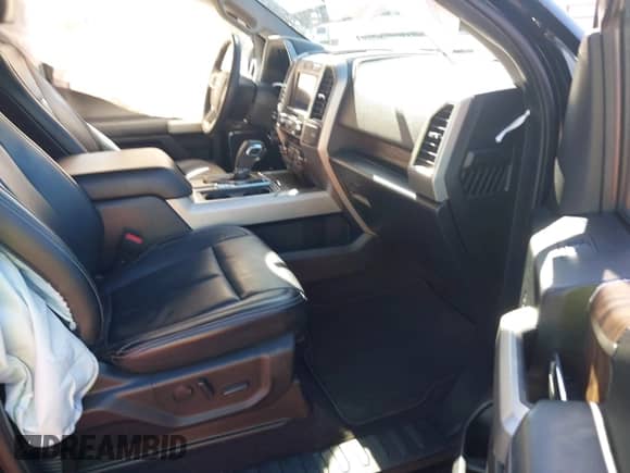 2020 Ford F-150 XL с VIN 1FTEW1EP0LKE90657, выставлен на аукционе IAAI как лот 40784955 с пробегом 64 978 миль миль и . История ставок и продаж доступна на DreamBid. Изображение 5.