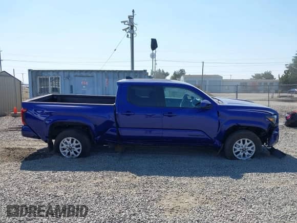 2024 Toyota Tacoma TRD Off Road with VIN 3TMLB5JN7RM001123, listed as a IAAI auction lot 43085472 with 35,813 mi miles and . Bid and sale history available at DreamBid. Image 13.