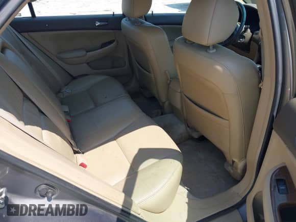 2006 Honda Accord EX-L z VIN 1HGCM66536A063539, wystawiony jako IAAI lot #43019401 z przebiegiem 218 679 mil mil oraz . Historia ofert i sprzedaży dostępna na DreamBid. Obrazek 8.