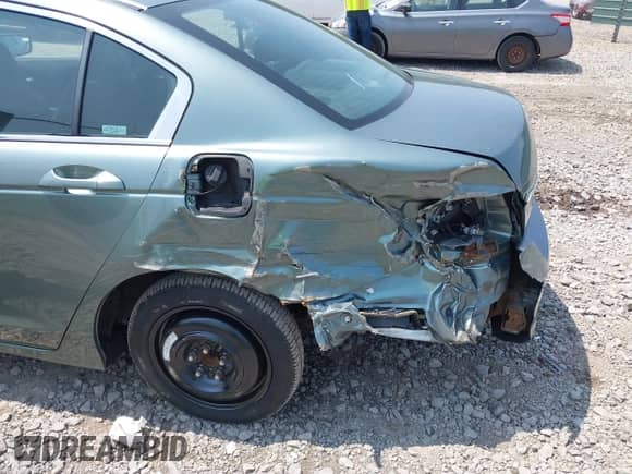 2010 Honda Accord с VIN 1HGCP2E86AA135451, выставлен на аукционе IAAI как лот 42411957 с пробегом 90 611 миль миль и . История ставок и продаж доступна на DreamBid. Изображение 6.