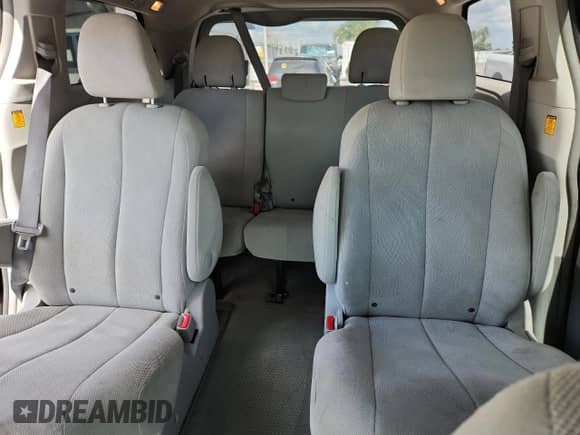 2012 Toyota Sienna with VIN 5TDZK3DCXCS233781, listed as a Copart auction lot 82167325 with 183,332 mi miles and Salvage title. Bid and sale history available at DreamBid. Image 10.
