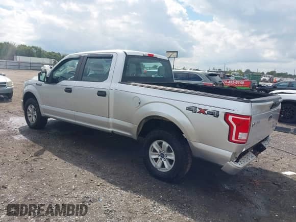 2015 Ford F-150 XLT z VIN 1FTFW1EF1FFA60029, wystawiony jako IAAI lot #43280764 z przebiegiem 113 537 mil mil oraz . Historia ofert i sprzedaży dostępna na DreamBid. Obrazek 3.
