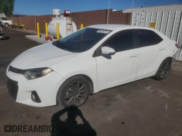 2016 Toyota Corolla L with VIN 5YFBURHE2GP479295, listed as a Copart auction lot 84016215 with 132,795 mi miles and Salvage title. Bid and sale history available at DreamBid. Image 1.
