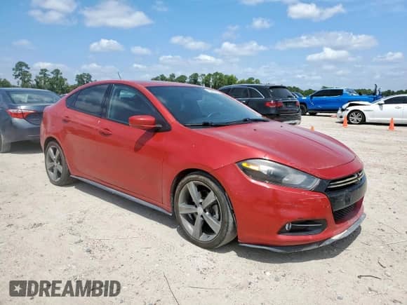 2015 Dodge Dart GT z VIN 1C3CDFEB1FD112827, wystawiony jako Copart lot #70955785 z przebiegiem 172 667 mil mil oraz Szkoda całkowita • Salvage title. Historia ofert i sprzedaży dostępna na DreamBid. Obrazek 4.