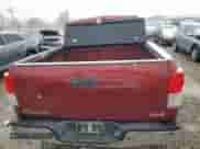 2010 Toyota Tundra Limited z VIN 5TFHY5F18AX096977, wystawiony jako Copart lot #45603625 z przebiegiem 253 928 mil mil oraz Szkoda całkowita • Salvage title. Historia ofert i sprzedaży dostępna na DreamBid. Obrazek 6.