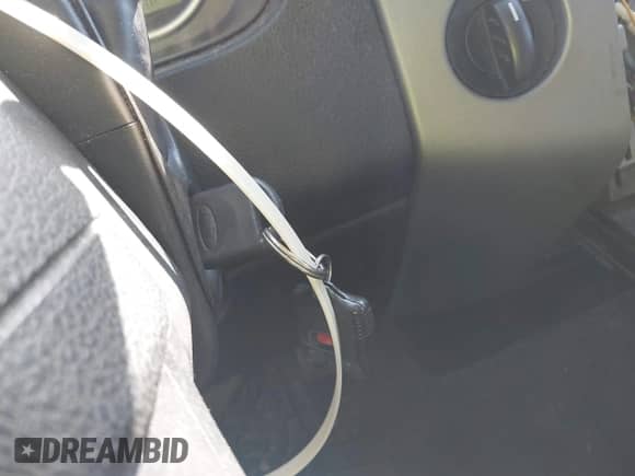 2005 Ford F-150 XLT with VIN 1FTPW14535FB51864, listed as a IAAI auction lot 43561146 with 189,021 mi miles and . Bid and sale history available at DreamBid. Image 11.