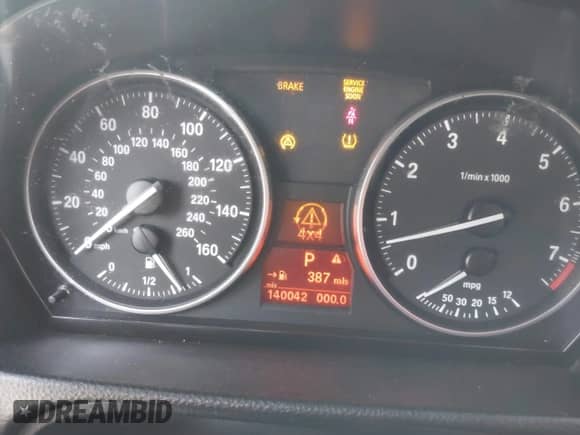 2008 BMW 3 Series 328xi z VIN WBAVC73528KX90928, wystawiony jako IAAI lot #43393868 z przebiegiem 140 042 mil mil oraz . Historia ofert i sprzedaży dostępna na DreamBid. Obrazek 15.