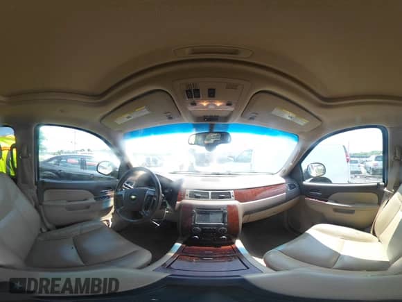 2014 Chevrolet Suburban LTZ с VIN 1GNSKKE78ER134057, выставлен на аукционе IAAI как лот 42608902 с пробегом 126 762 миль миль и . История ставок и продаж доступна на DreamBid. Изображение 18.