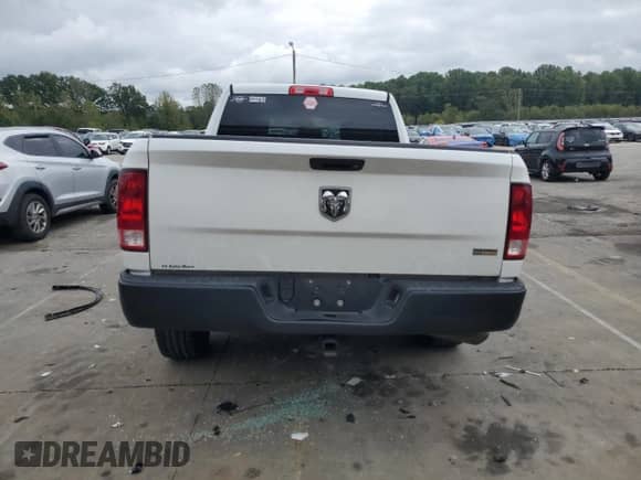 2017 Ram 1500 Express z VIN 1C6RR6FG1HS623140, wystawiony jako Copart lot #81859585 z przebiegiem 200 038 mil mil oraz Szkoda całkowita • Salvage title. Historia ofert i sprzedaży dostępna na DreamBid. Obrazek 6.
