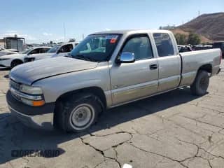 2002 Chevrolet Silverado 1500 LS с VIN 2GCEC19T821407605, выставлен на аукционе Copart как лот 71254515 с пробегом 147 311 миль миль и Списание • Salvage title. История ставок и продаж доступна на DreamBid. Изображение 1.