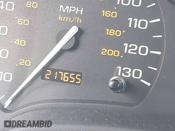 2002 Saturn SC with VIN 1G8ZY12722Z231846, listed as a IAAI auction lot 41598094 with 217,655 mi miles and . Bid and sale history available at DreamBid. Image 15.