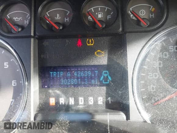 2010 Ford F-150 XL with VIN 1FTFW1EV1AKE36364, listed as a IAAI auction lot 43367197 with 302,801 mi miles and . Bid and sale history available at DreamBid. Image 15.