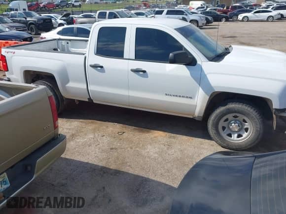 2017 Chevrolet Silverado 1500 Work Truck с VIN 1GCVKNEC0HZ181771, выставлен на аукционе IAAI как лот 42358766 с пробегом 214 035 миль миль и . История ставок и продаж доступна на DreamBid. Изображение 14.