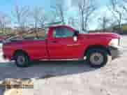 2011 Ram 1500 ST z VIN 3D7JV1EP4BG583582, wystawiony jako IAAI lot #41602235 z przebiegiem 153 150 mil mil oraz . Historia ofert i sprzedaży dostępna na DreamBid. Obrazek 13.