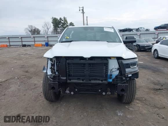 2024 Ram 1500 Big Horn z VIN 1C6SRFFT7RN125927, wystawiony jako IAAI lot #41519700 z przebiegiem 1 263 mil mil oraz . Historia ofert i sprzedaży dostępna na DreamBid. Obrazek 12.