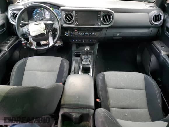 2021 Toyota Tacoma SR5 с VIN 3TMDZ5BN2MM108586, выставлен на аукционе Copart как лот 84925984 с пробегом 112 793 миль миль и Списание • Salvage title. История ставок и продаж доступна на DreamBid. Изображение 8.