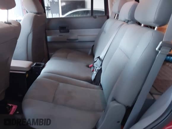 2007 Dodge Durango SXT с VIN 1D8HB38P07F565597, выставлен на аукционе IAAI как лот 41407632 с пробегом 138 608 миль миль и . История ставок и продаж доступна на DreamBid. Изображение 8.