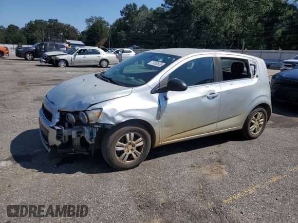 2016 Chevrolet Sonic LT с VIN 1G1JC6SHXG4143194, выставлен на аукционе Copart как лот 71050605 с пробегом 162 840 миль миль и Списание • Salvage title. История ставок и продаж доступна на DreamBid. Изображение 1.