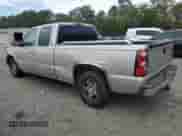 2004 Chevrolet Silverado 1500 LS z VIN 2GCEC19V741176054, wystawiony jako Copart lot #82657325 z przebiegiem 152 005 mil mil oraz Czysty tytuł • Clean title. Historia ofert i sprzedaży dostępna na DreamBid. Obrazek 2.