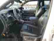 2020 Ram 1500 Limited z VIN 1C6SRFHM7LN250293, wystawiony jako Copart lot #42010765 z przebiegiem 97 634 mil mil oraz Szkoda całkowita • Salvage title. Historia ofert i sprzedaży dostępna na DreamBid. Obrazek 7.