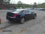 2015 Chrysler 300 Limited z VIN 2C3CCARG2FH849534, wystawiony jako IAAI lot #43426030 z przebiegiem 200 891 mil mil oraz . Historia ofert i sprzedaży dostępna na DreamBid. Obrazek 4.
