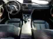 2015 BMW M3 z VIN WBS3C9C55FP803931, wystawiony jako Copart lot #60970535 z przebiegiem 51 690 mil mil oraz Szkoda całkowita • Salvage title. Historia ofert i sprzedaży dostępna na DreamBid. Obrazek 8.