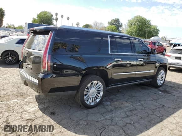 2020 Cadillac Escalade ESV Platinum с VIN 1GYS4KKJ4LR237227, выставлен на аукционе Copart как лот 46142905 с пробегом 45 559 миль миль и Списание • Salvage title. История ставок и продаж доступна на DreamBid. Изображение 3.