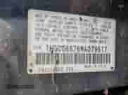 1998 Honda Accord EX z VIN 1HGCG6676WA079517, wystawiony jako Copart lot #62517805 z przebiegiem 90 997 mil mil oraz Szkoda całkowita • Salvage title. Historia ofert i sprzedaży dostępna na DreamBid. Obrazek 12.