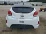 2017 Hyundai Veloster Value Edition с VIN KMHTC6AD8HU319400, выставлен на аукционе Copart как лот 71875325 с пробегом 114 417 миль миль и Списание • Salvage title. История ставок и продаж доступна на DreamBid. Изображение 6.