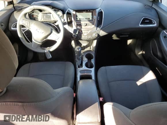 2018 Chevrolet Cruze LT с VIN 3G1BE6SM6JS607195, выставлен на аукционе Copart как лот 89577585 с пробегом 71 913 миль миль и Списание • Salvage title. История ставок и продаж доступна на DreamBid. Изображение 8.