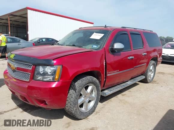 2014 Chevrolet Suburban LTZ с VIN 1GNSKKE74ER218148, выставлен на аукционе IAAI как лот 42015404 с пробегом 146 293 миль миль и . История ставок и продаж доступна на DreamBid. Изображение 2.