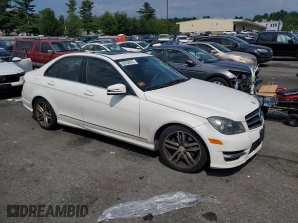 2014 Mercedes-Benz C 300 Sport with VIN WDDGF8AB7EA931775, listed as a Copart auction lot 65038065 with 222,995 mi miles and Salvage title. Bid and sale history available at DreamBid. Image 4.