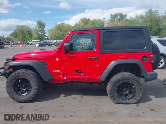 2019 Jeep Wrangler Sport S with VIN 1C4GJXAG4KW652569, listed as a IAAI auction lot 42116457 with 46,007 mi miles and . Bid and sale history available at DreamBid. Image 15.