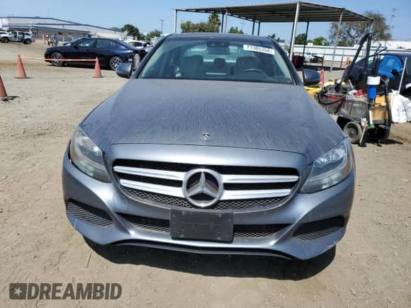 2017 Mercedes-Benz C 350e с VIN 55SWF4HB9HU233747, выставлен на аукционе Copart как лот 71305354 с пробегом 82 978 миль миль и Списание • Salvage title. История ставок и продаж доступна на DreamBid. Изображение 5.