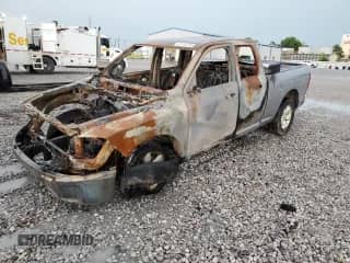 2022 Ram 1500 Tradesman z VIN 1C6RR7FG9NS218824, wystawiony jako Copart lot #61140785 z przebiegiem Nie podano mil oraz Nie do naprawy • Non repairable. Historia ofert i sprzedaży dostępna na DreamBid. Obrazek 1.