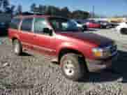 1997 Ford Explorer XL z VIN 1FMDU32E7VZB27827, wystawiony jako Copart lot #88686485 z przebiegiem 237 485 mil mil oraz Szkoda całkowita • Salvage title. Historia ofert i sprzedaży dostępna na DreamBid. Obrazek 4.