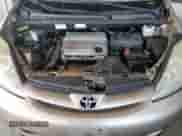 2006 Toyota Sienna XLE z VIN 5TDZA22C86S540211, wystawiony jako Copart lot #82532965 z przebiegiem 150 169 mil mil oraz Czysty tytuł • Clean title. Historia ofert i sprzedaży dostępna na DreamBid. Obrazek 12.