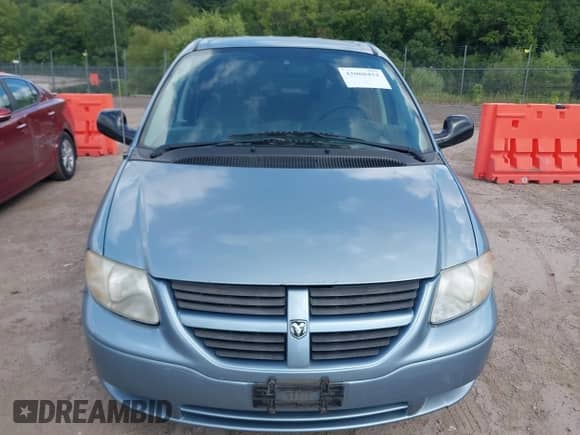 2006 Dodge Caravan SXT with VIN 1D4GP45RX6B577854, listed as a IAAI auction lot 43060432 with 137,490 mi miles and . Bid and sale history available at DreamBid. Image 6.