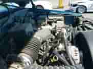 1998 Chevrolet Silverado 1500 z VIN 2GCEK19R8W1221205, wystawiony jako IAAI lot #42741835 z przebiegiem 59 925 mil mil oraz . Historia ofert i sprzedaży dostępna na DreamBid. Obrazek 19.