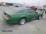 1989 Chevrolet Camaro с VIN 1G1FP21E1KL130133, выставлен на аукционе Copart как лот 76404704 с пробегом 30 879 миль миль и Списание • Salvage title. История ставок и продаж доступна на DreamBid. Изображение 3.