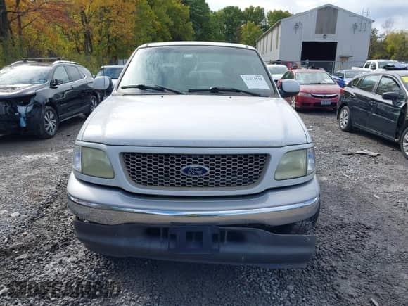 2002 Ford F-150 XL с VIN 1FTRX17W12NB93994, выставлен на аукционе IAAI как лот 43434518 с пробегом 210 945 миль миль и . История ставок и продаж доступна на DreamBid. Изображение 12.